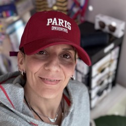  Jockey Hat Paris wine red  