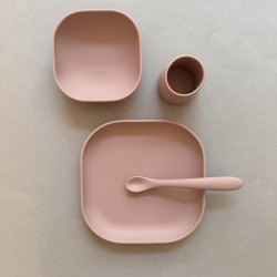 TINY FEEDER KIT FOR NEWBORN LIGHT PINK  6-12m TINY FEEDER KIT FOR NEWBORN LIGHT PINK  6-12m