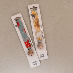 NOKNOK Pacifier Clip  Floral yellow   NOKNOK Pacifier Clip  Floral yellow