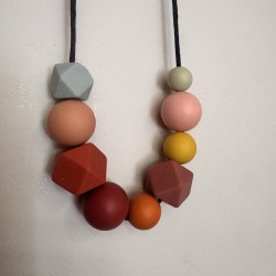 Mum Teething Necklace Earth Mum Teething Necklace Earth