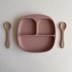 Mum I am hungry | Set Plate + Fork +Spoon Light pink/sand Mum I am hungry | Set Plate + Fork +Spoon Light pink/sand
