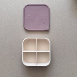 SNACKBOX for kids MILK WITH BERRY LID 800ml SNACKBOX for kids MILK WITH BERRY LID 800ml