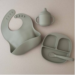 MY FIRST FEEDING SET SAGE FOR BABIES 6M+ MY FIRST FEEDING SET SAGE FOR BABIES 6M+