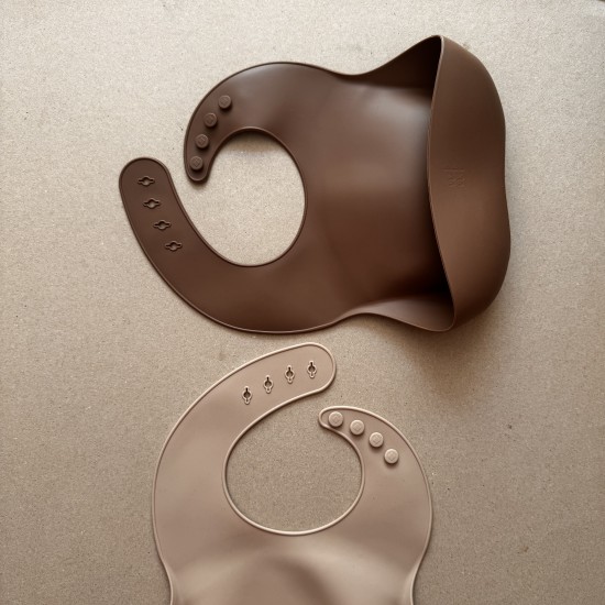 Silicone Bib Nino Chocolate/Sand 1+1 ΔΩΡΟ Silicone Bib Nino Chocolate/Sand 1+1 ΔΩΡΟ