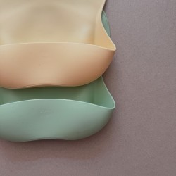 Set of 2 Silicone Bibs Nino Mint/Banana