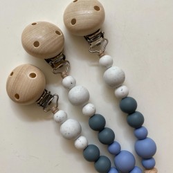 Pacifier Clip Poppy Smoke blue Pacifier Clip Poppy Smoke blue