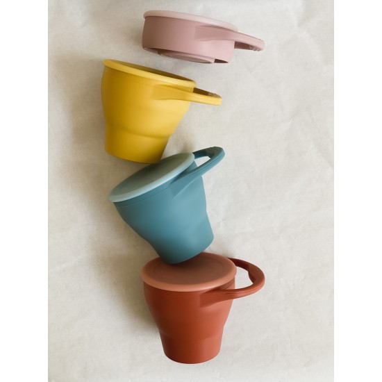 Foldable Silicone Snack Cup | Let's go out Rust Foldable Silicone Snack Cup | Let's go out Rust